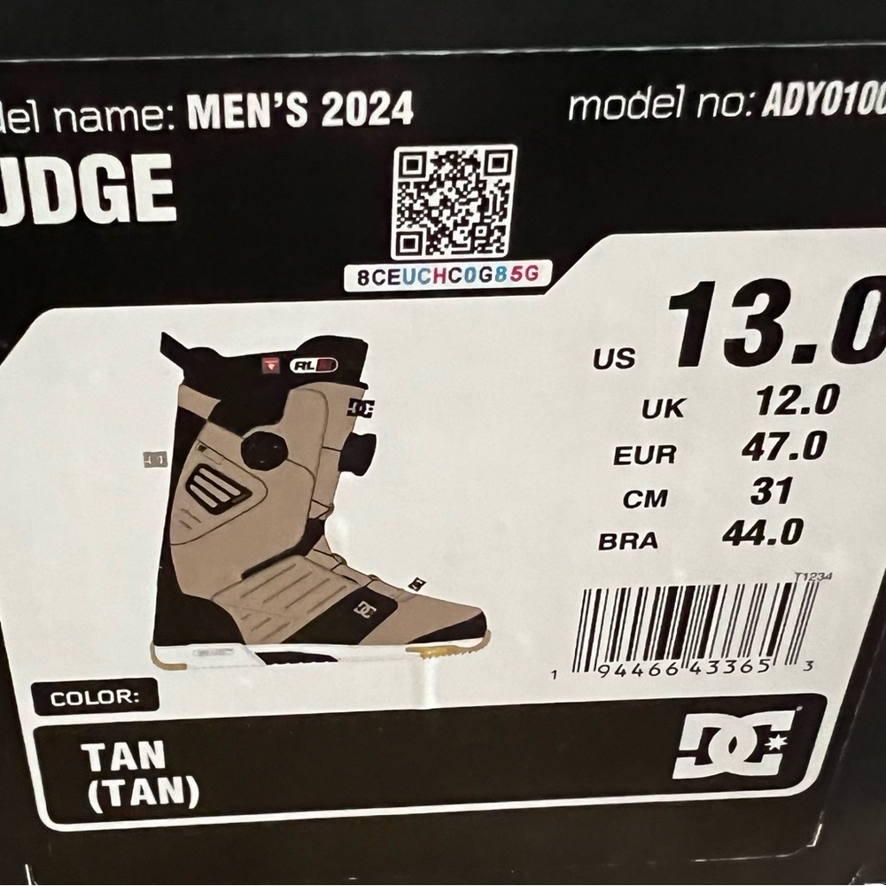 Brand new in box-Snowboard boots-DC Judge-men’s size 13